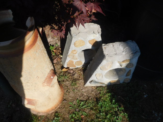 Yard Art, Stones, Carving,Vessels, Whirligigs, Folk Art from the Estate Of Mark King - DSCN1297.JPG