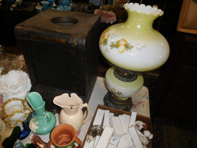Antiques and Collectibles Auction - DSCN3904.JPG