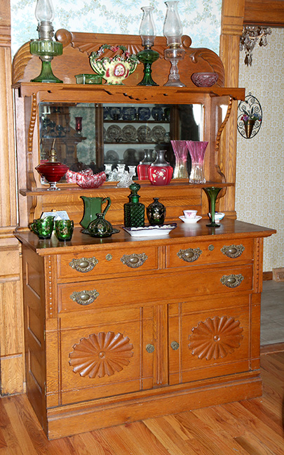 Historic Robins Roost American Queen Anne House, Antiques, Contents The Etta Mae Love Estate - JP_5318.jpg