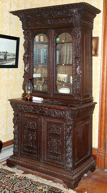 Historic Robins Roost American Queen Anne House, Antiques, Contents The Etta Mae Love Estate - JP_5341.jpg
