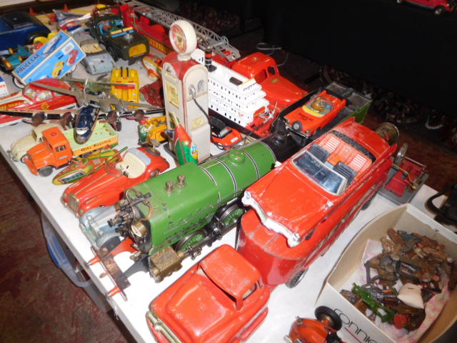 The Dave Berry Toy Auction - DSCN9735.JPG