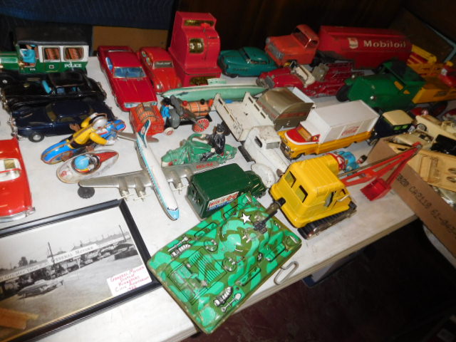 The Dave Berry Toy Auction - DSCN9745.JPG