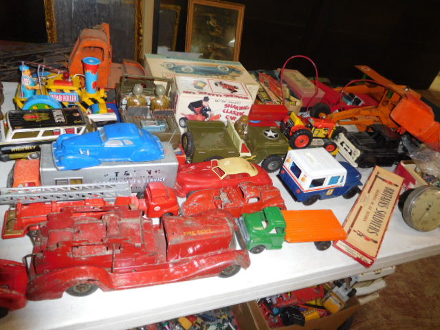 The Dave Berry Toy Auction - DSCN9773.JPG
