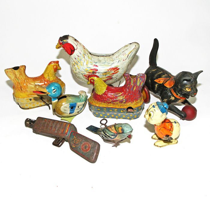 Don Squibb Estate Auction,Toys,Candy Containers, Games. Chocolate  Molds, Advertising Dolls plus much more. - 85_1.jpg