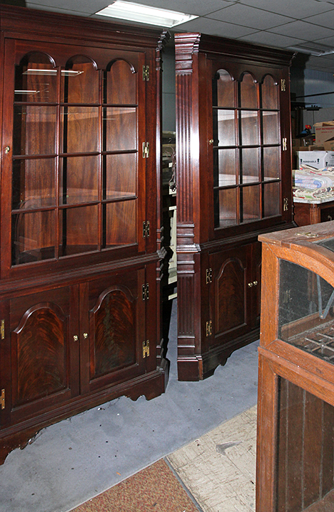 Dr. Neil Padget Owensboro Kentucky, Richard Steffen Estate Tampa Fl. and various other items Auction - Hendron_Corner_Cabinets.jpg