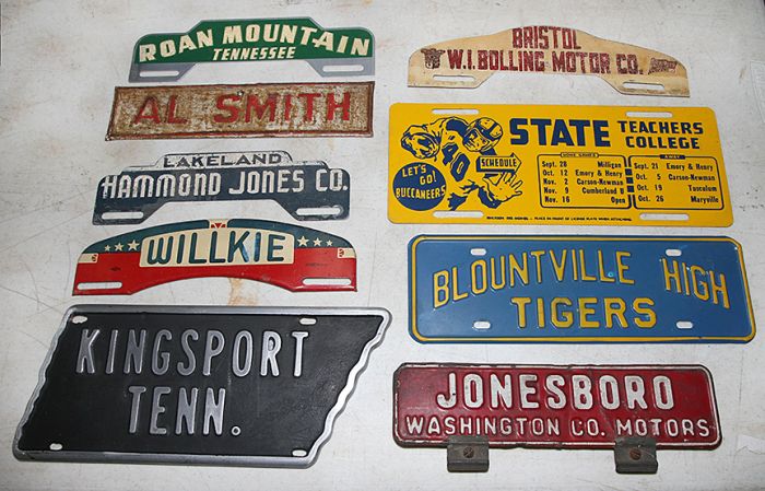 Ken Depew Country Store Collection, Auto Tags and Toppers,Toys, Advertising and More Auction - 9373.jpg
