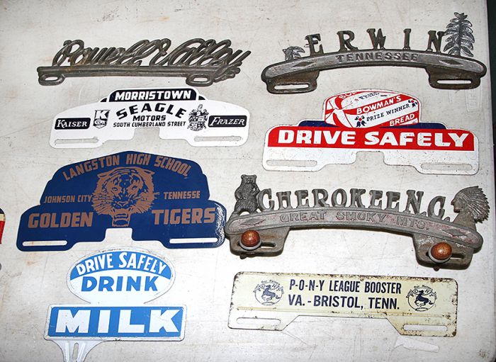 Ken Depew Country Store Collection, Auto Tags and Toppers,Toys, Advertising and More Auction - 9375.jpg