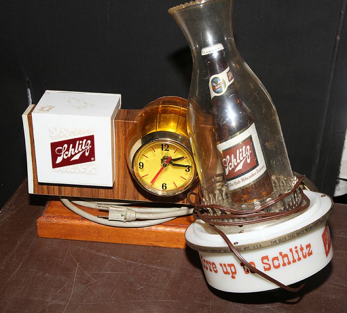 Ken Depew Country Store Collection, Auto Tags and Toppers,Toys, Advertising and More Auction - 9437.jpg