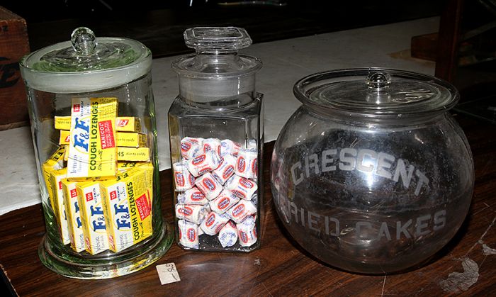 Ken Depew Country Store Collection, Auto Tags and Toppers,Toys, Advertising and More Auction - 9442.jpg